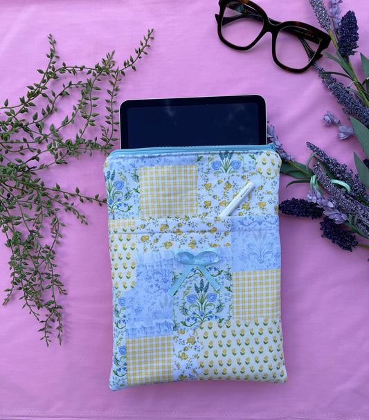 The Sofia Quilted Kindle/ Book Sleeve: Cotton E-reader Pouch with Optional Pocket